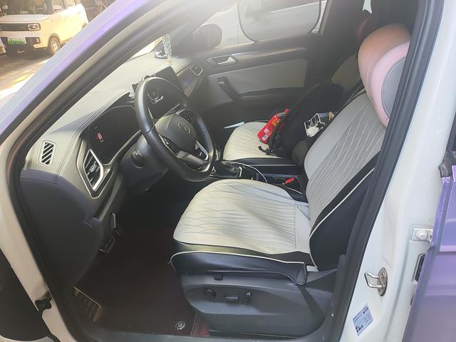 Volkswagen T-Roc 2023 thumb 8