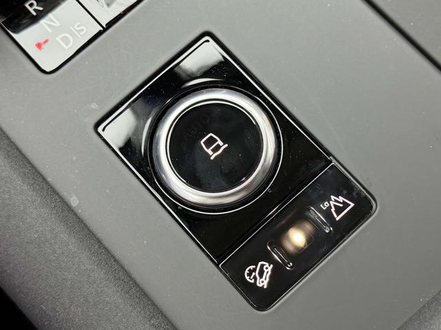 Land Rover Discovery 2024 thumb 4