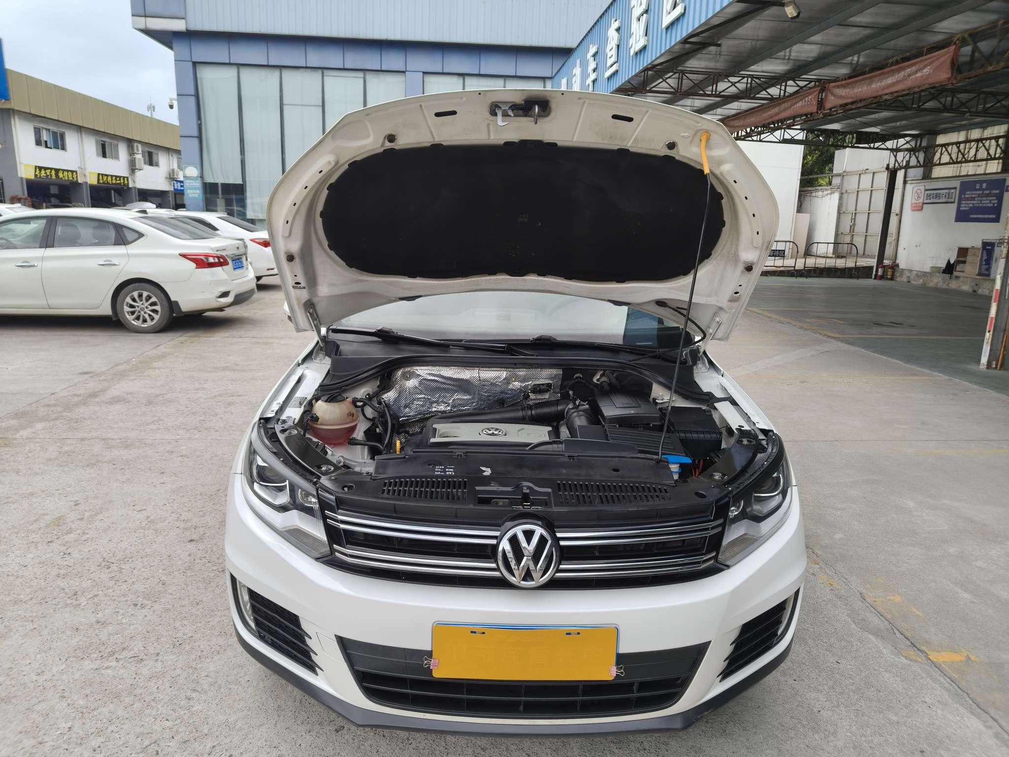 Volkswagen Tiguan 2017 thumb 4