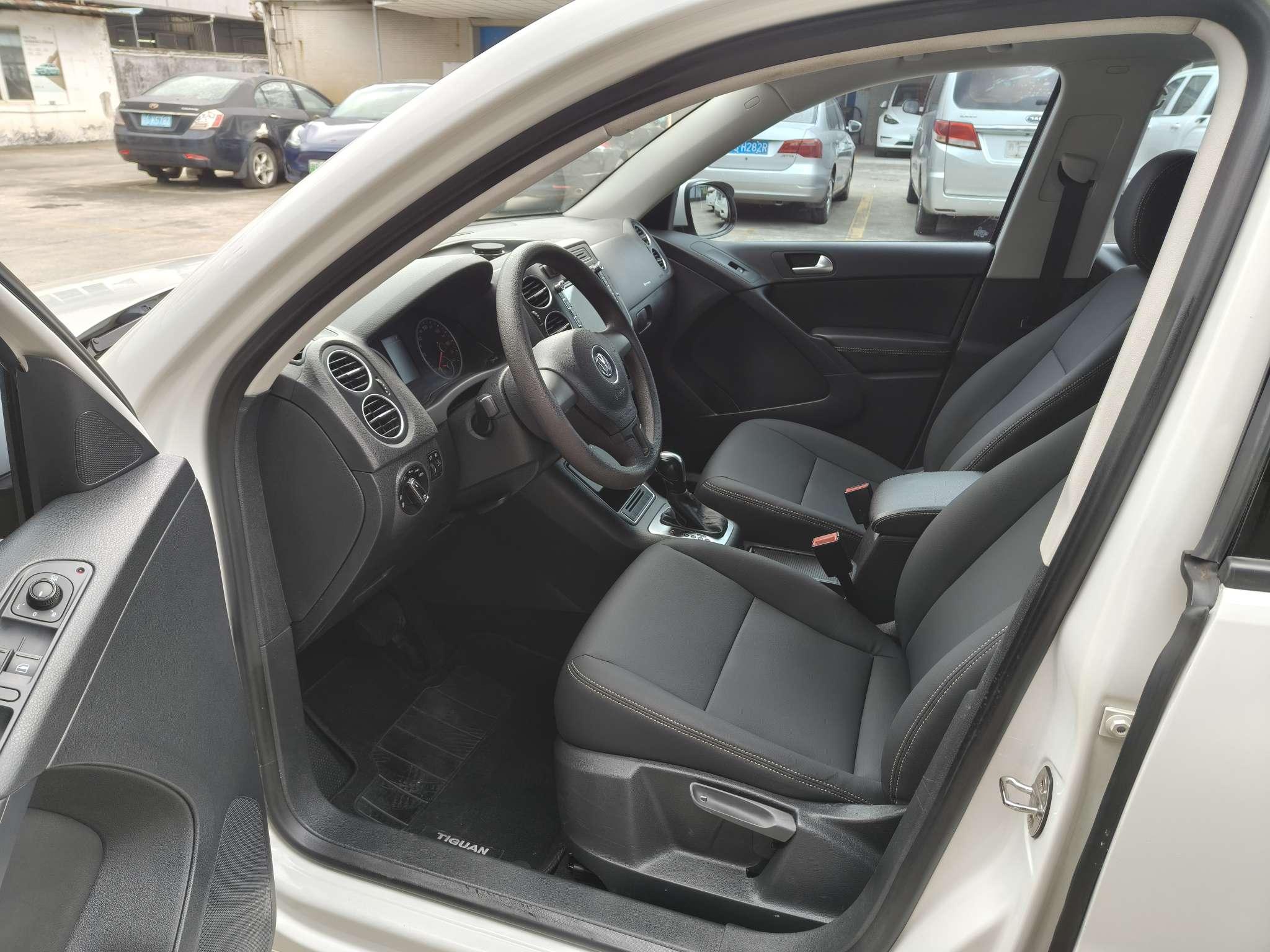 Volkswagen Tiguan 2017 thumb 6