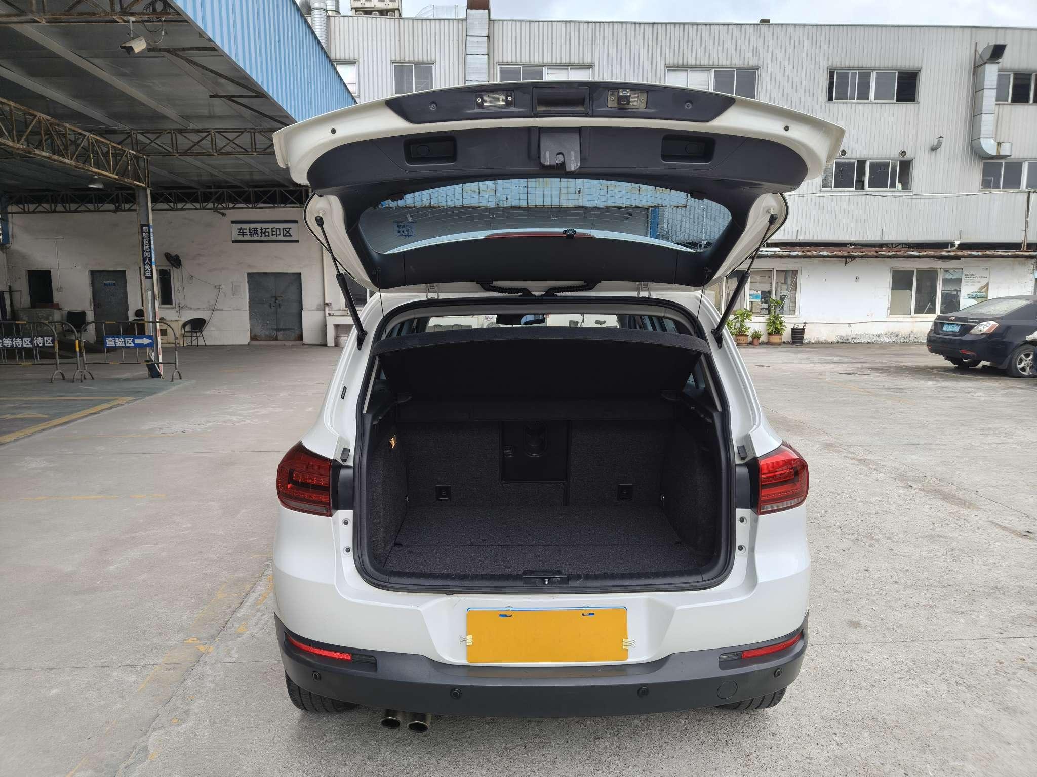 Volkswagen Tiguan 2017 thumb 8