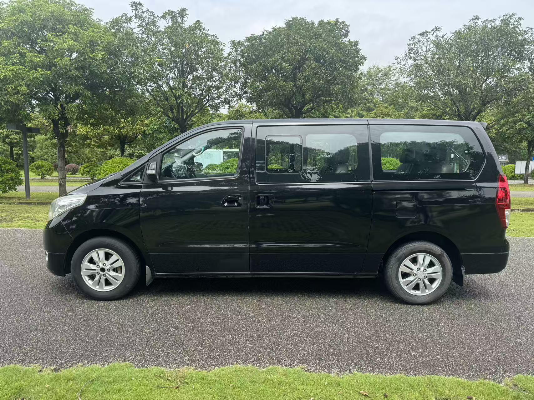 Dongfeng Fengxing M7 2018 thumb 2