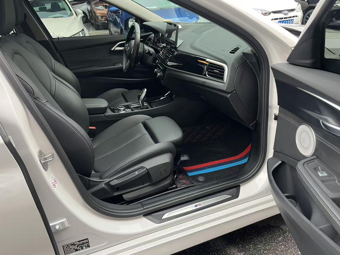 BMW 1 серии 2021 thumb 12