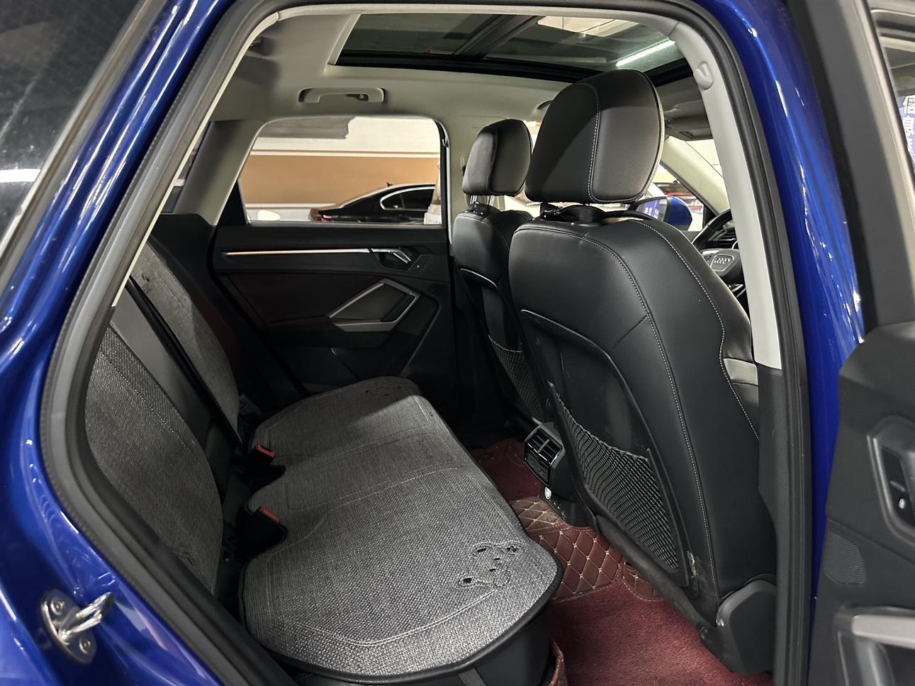 Audi Q3 2019 thumb 5
