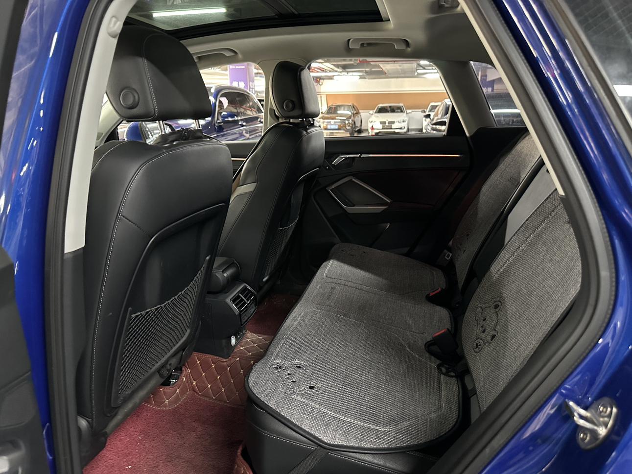 Audi Q3 2019 thumb 11