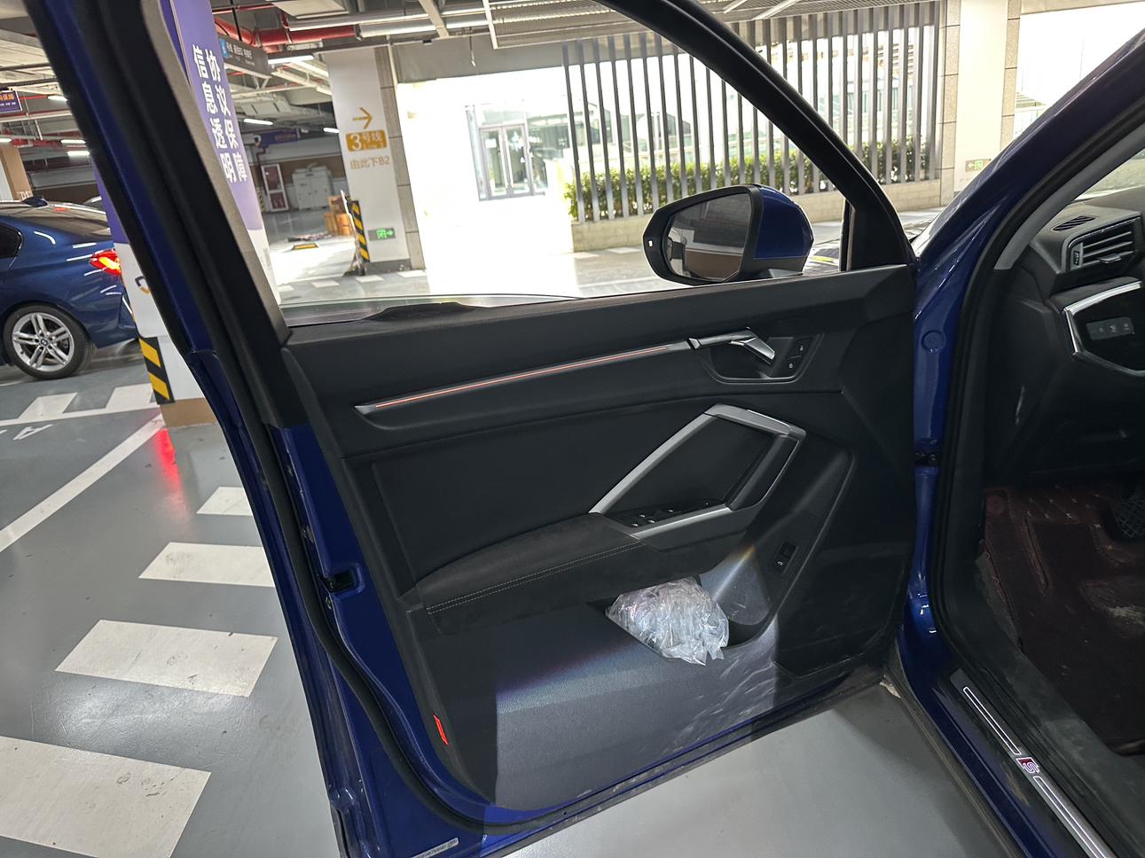 Audi Q3 2019 thumb 12