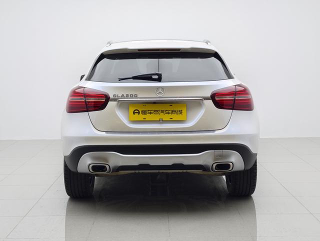 Mercedes-Benz GLA 2017 thumb 4