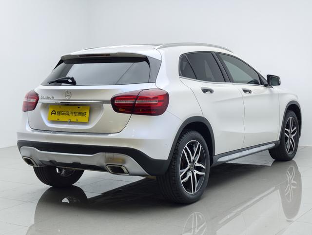 Mercedes-Benz GLA 2017 thumb 5