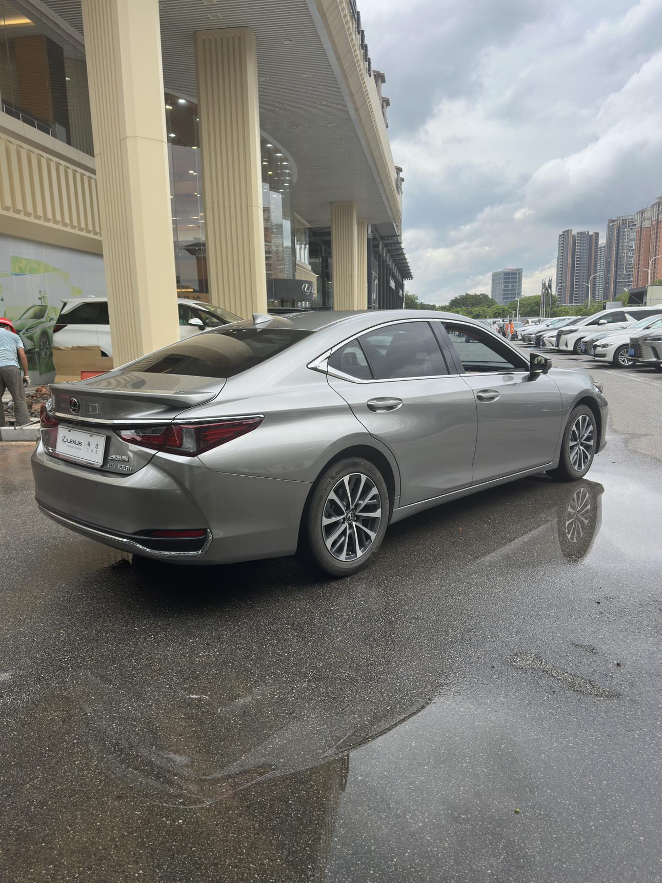 Lexus ES 2022 thumb 3