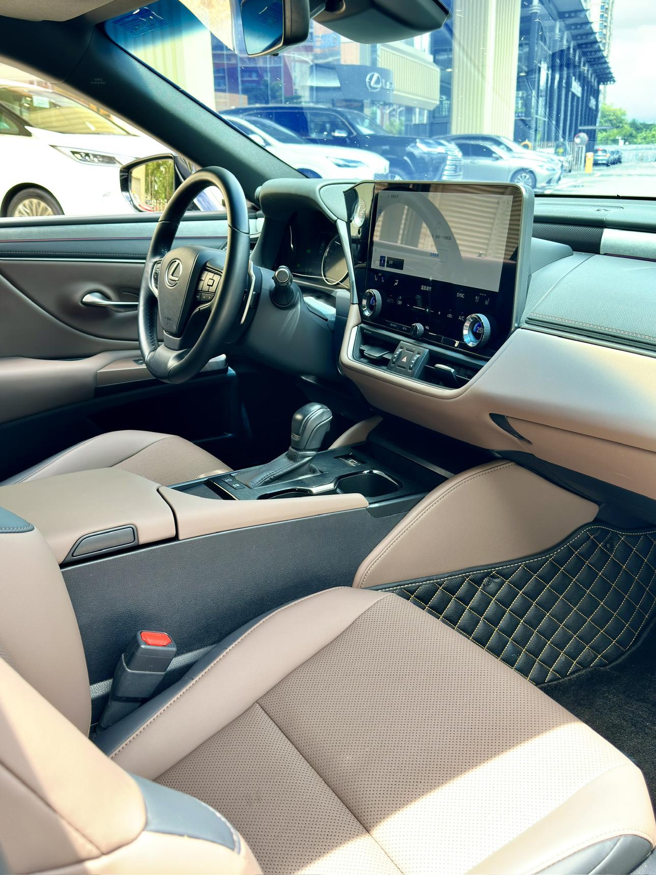 Lexus ES 2025 thumb 7