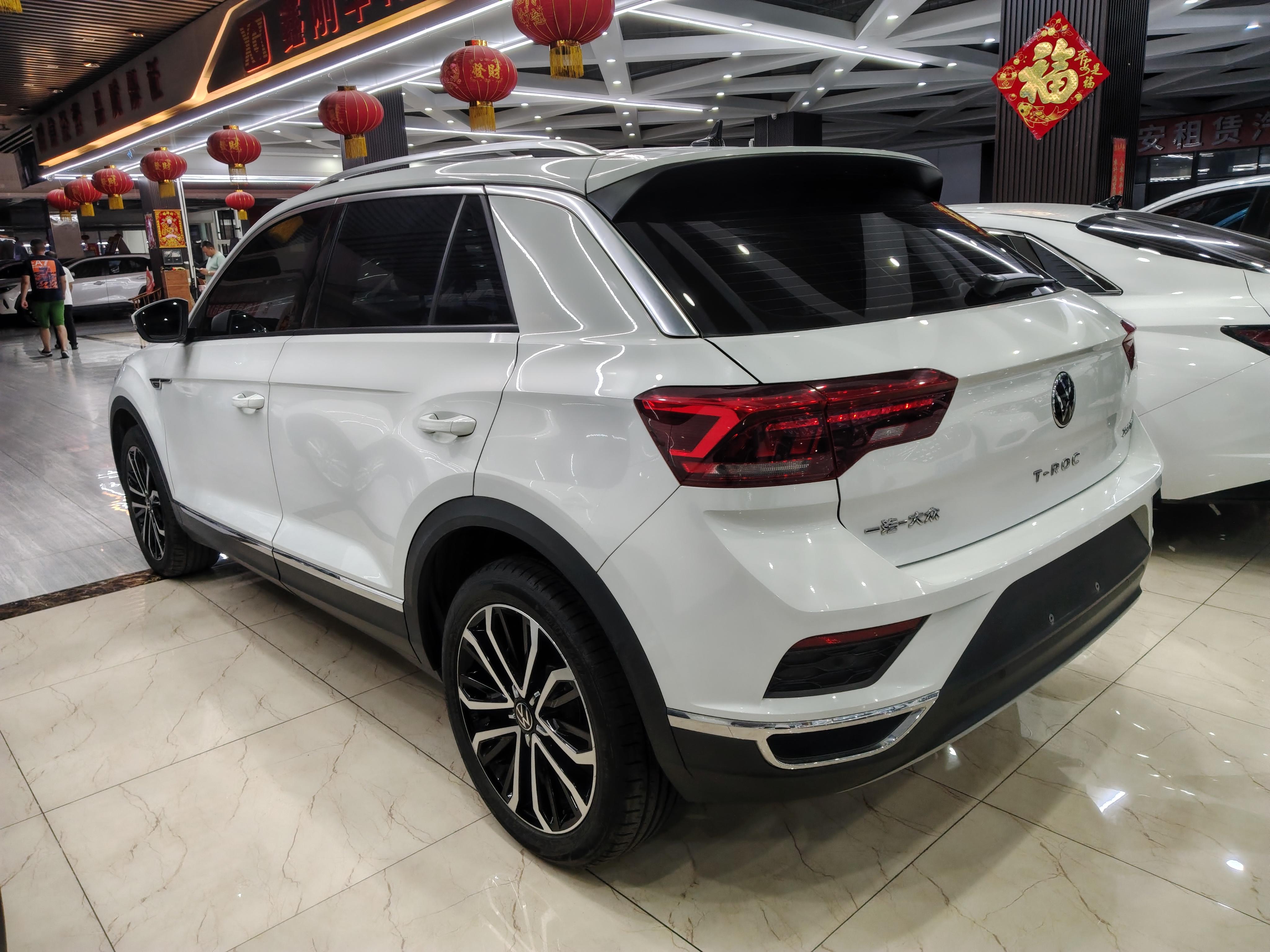 Volkswagen T-Roc 2022 thumb 2
