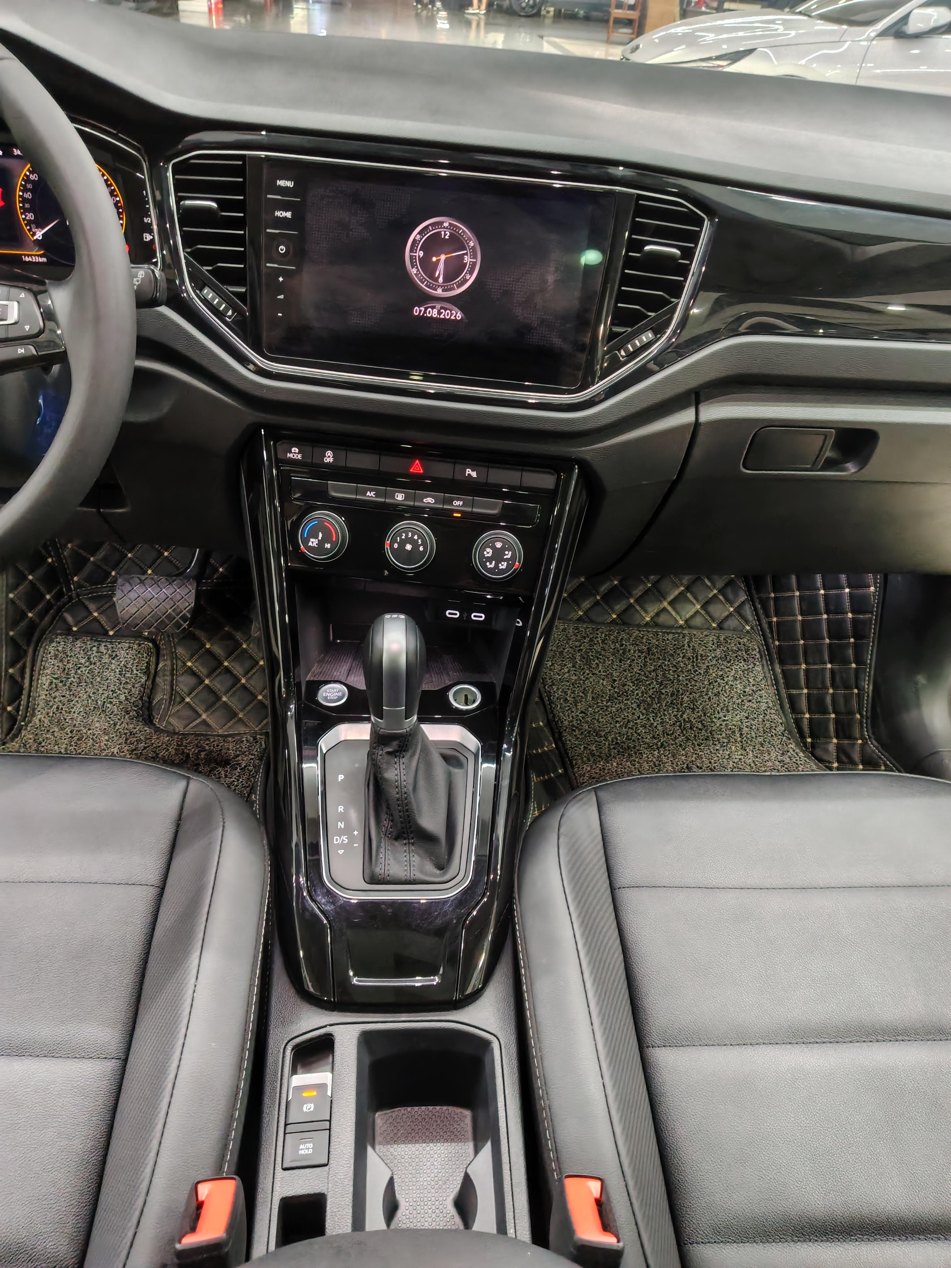Volkswagen T-Roc 2022 thumb 11