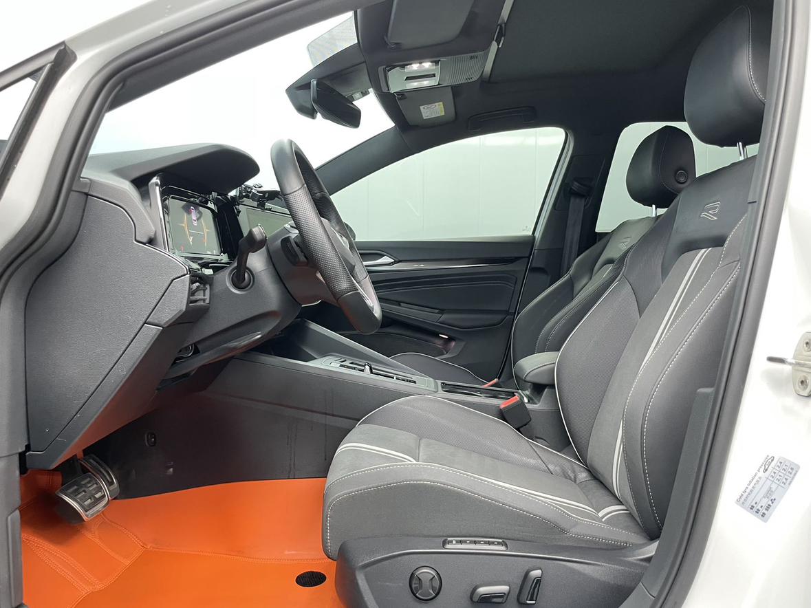 Volkswagen Golf Sportsvan 2021 thumb 8
