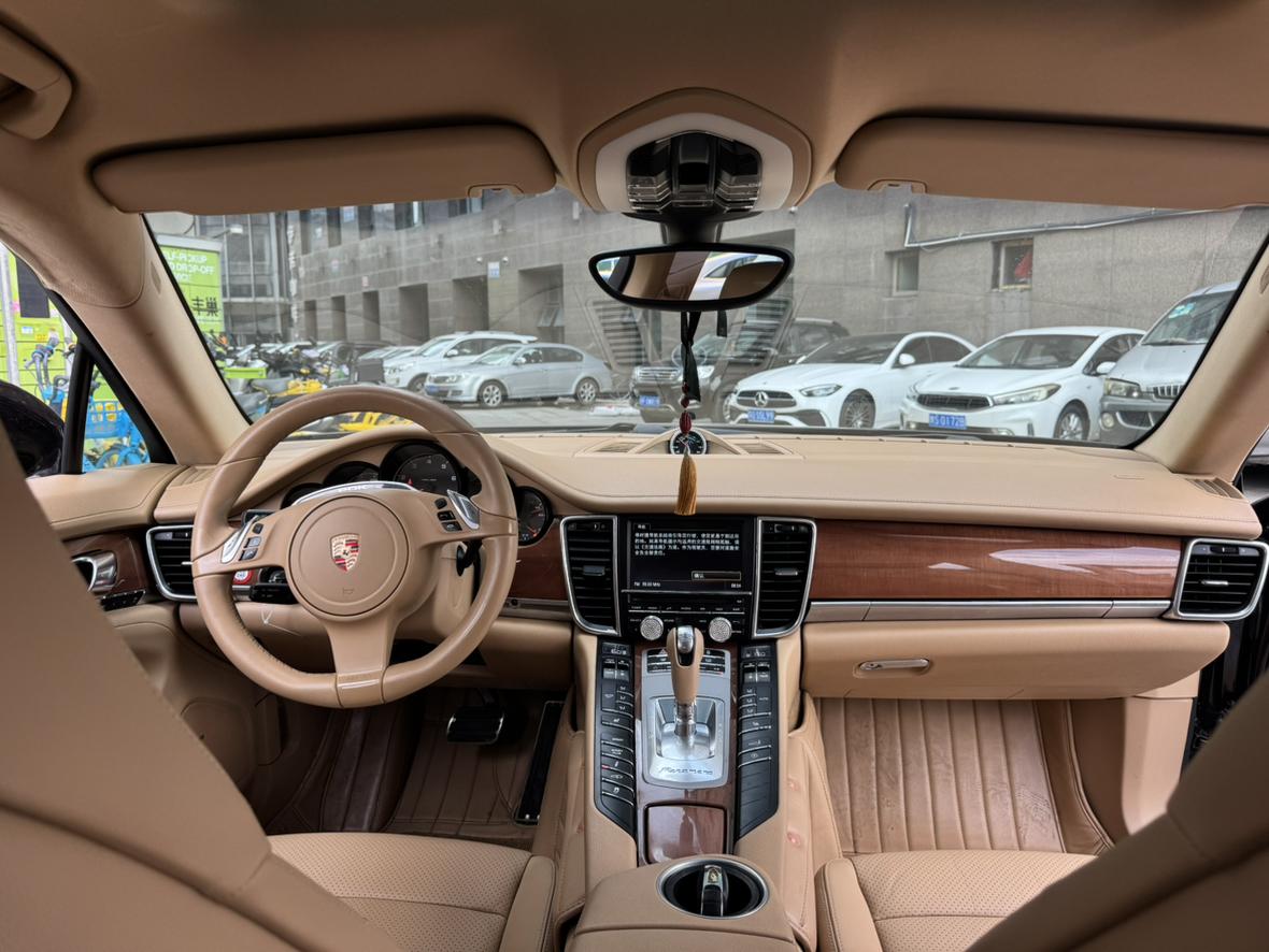 Porsche Panamera 2013 thumb 9