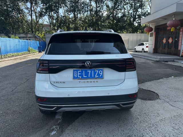 Volkswagen Taos 2022 thumb 3