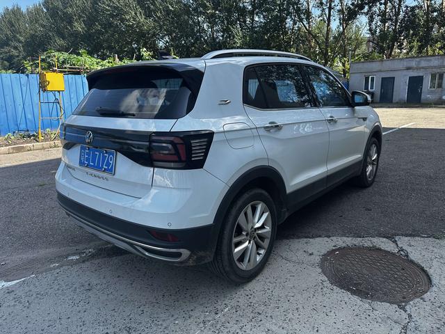 Volkswagen Taos 2022 thumb 4