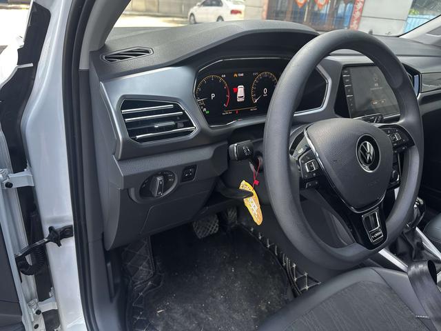 Volkswagen Taos 2022 thumb 11