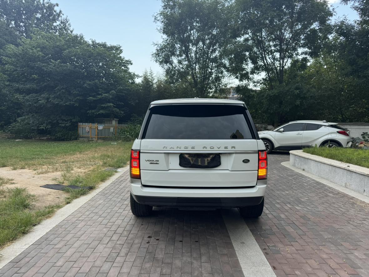 Land Rover Range Rover 2015 thumb 3