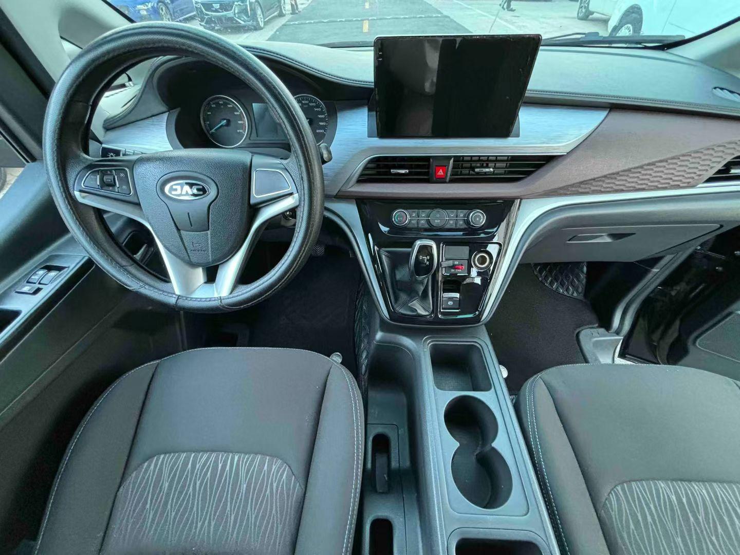 JAC Refine M3 2024 thumb 3