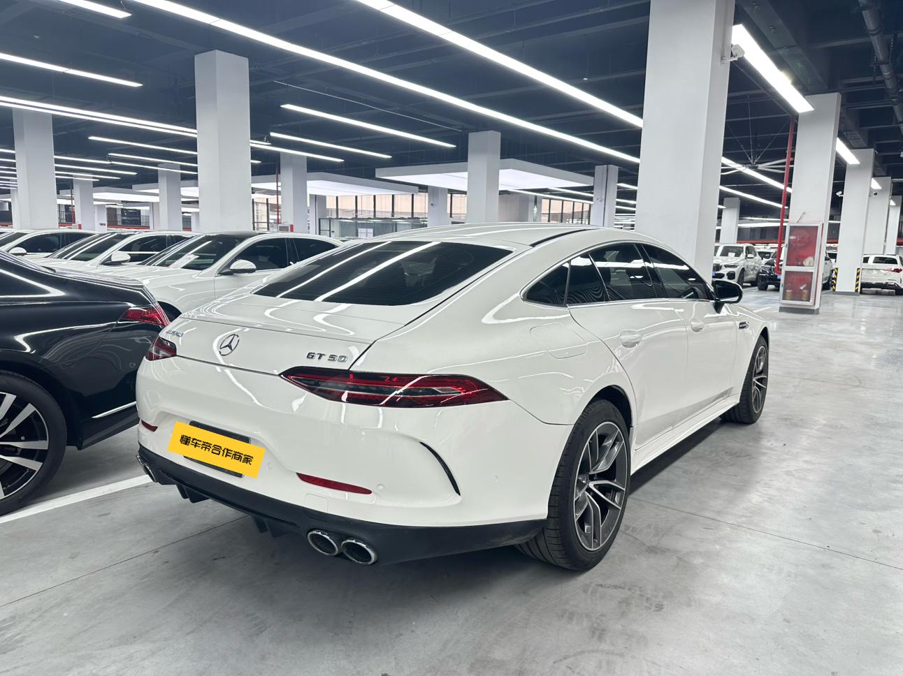 Mercedes-Benz AMG GT 2019 thumb 4