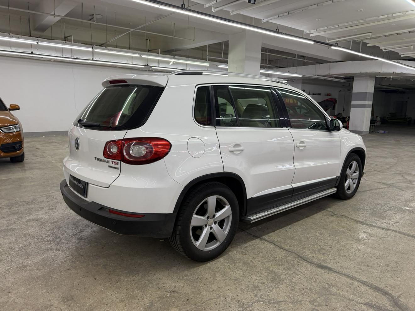 Volkswagen Tiguan 2010 thumb 4