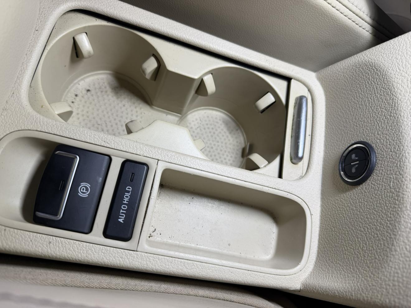 Volkswagen Tiguan 2010 thumb 9