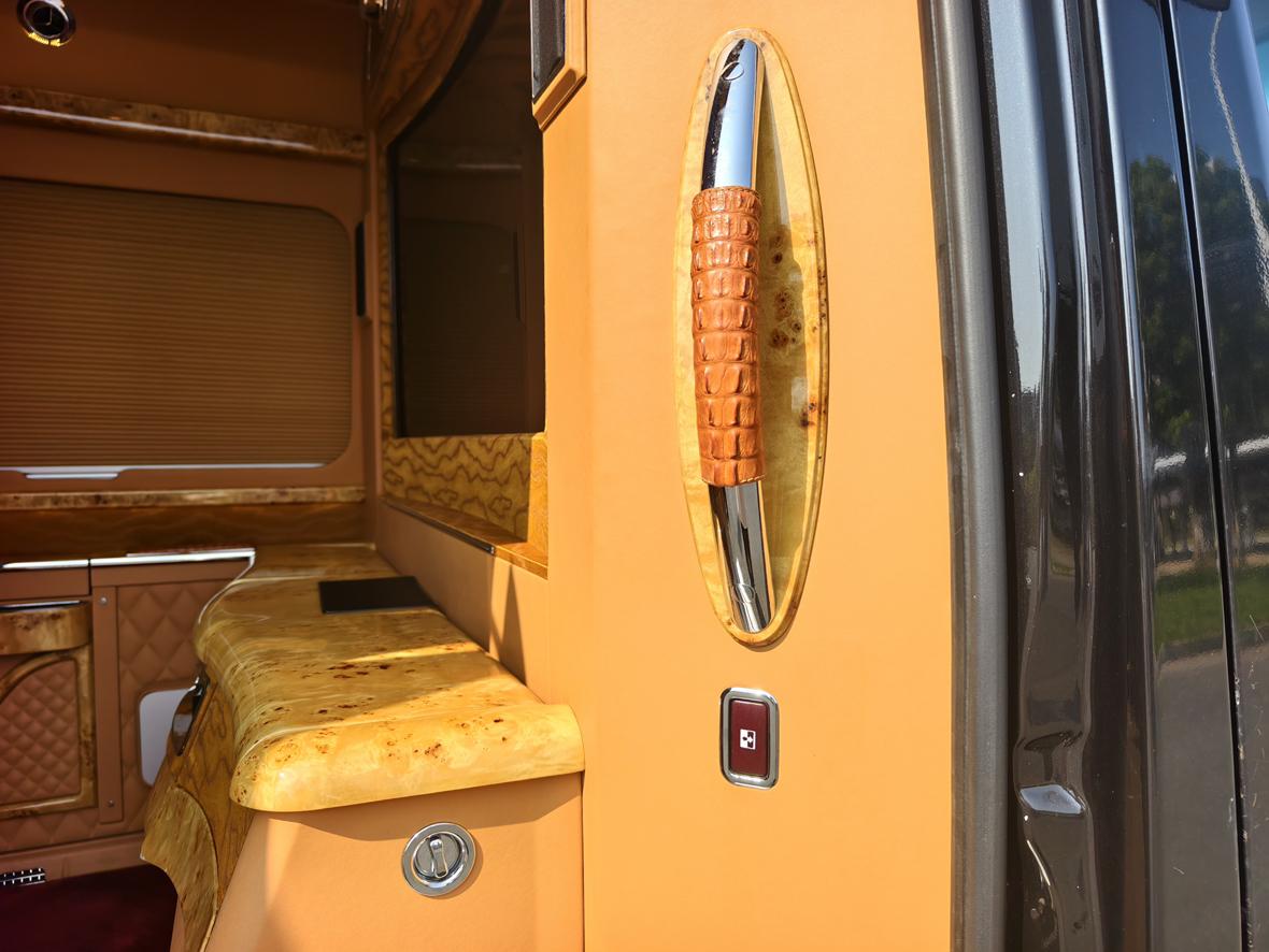 Mercedes-Benz Sprinter 2018 thumb 9