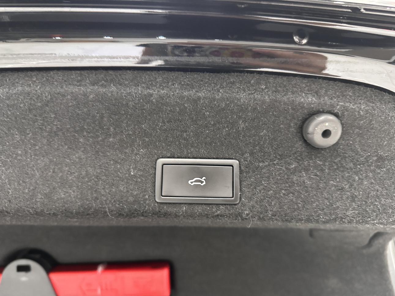 Volkswagen Magotan PHEV 2022 thumb 2