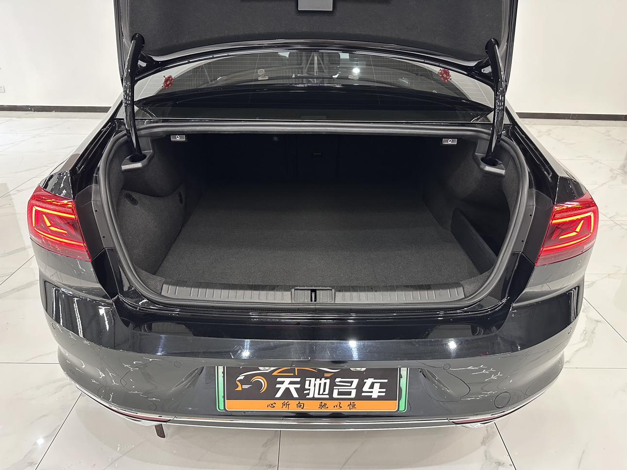 Volkswagen Magotan PHEV 2022 thumb 11