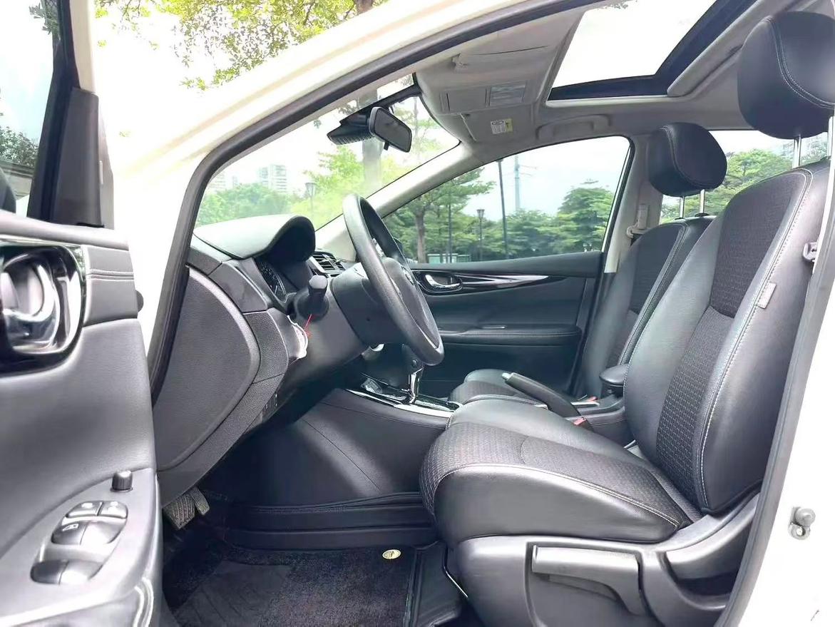 Nissan Tiida 2016 thumb 6