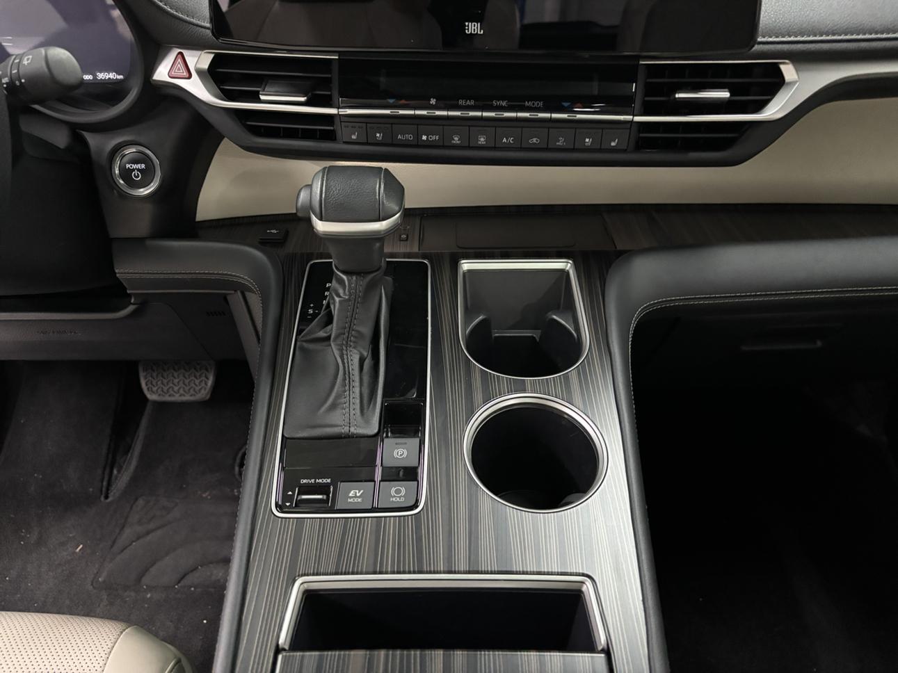 Toyota Sienna 2024 thumb 11