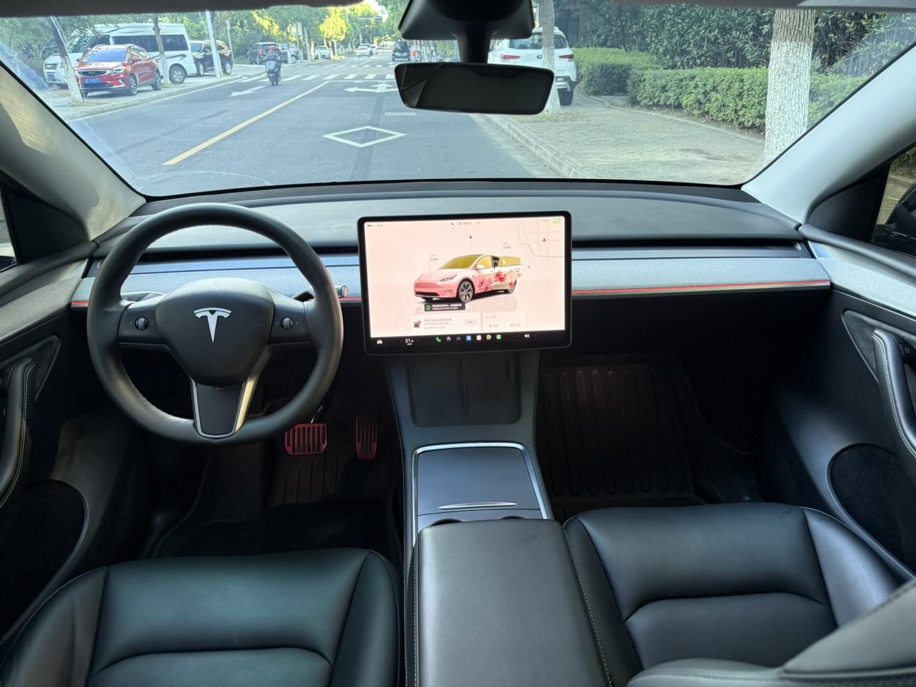 Tesla Model Y 2023 thumb 4