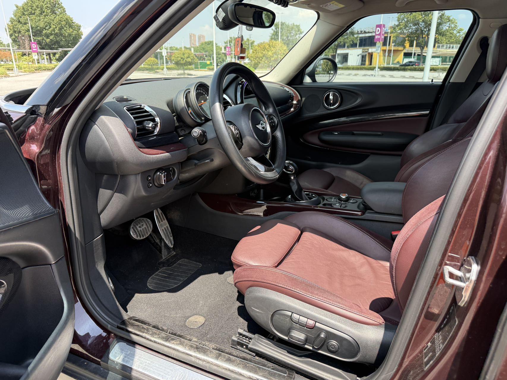 Mini Clubman 2016 thumb 9