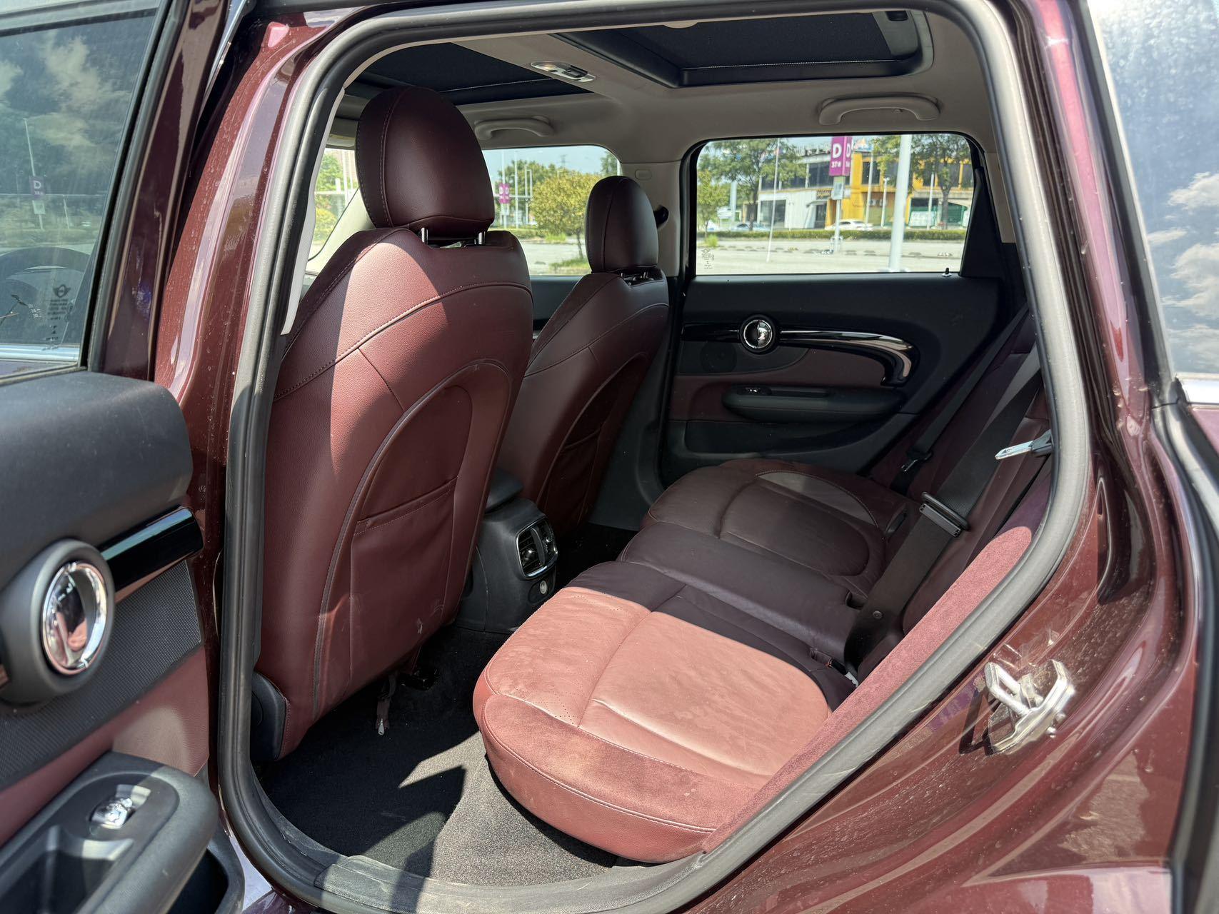 Mini Clubman 2016 thumb 10