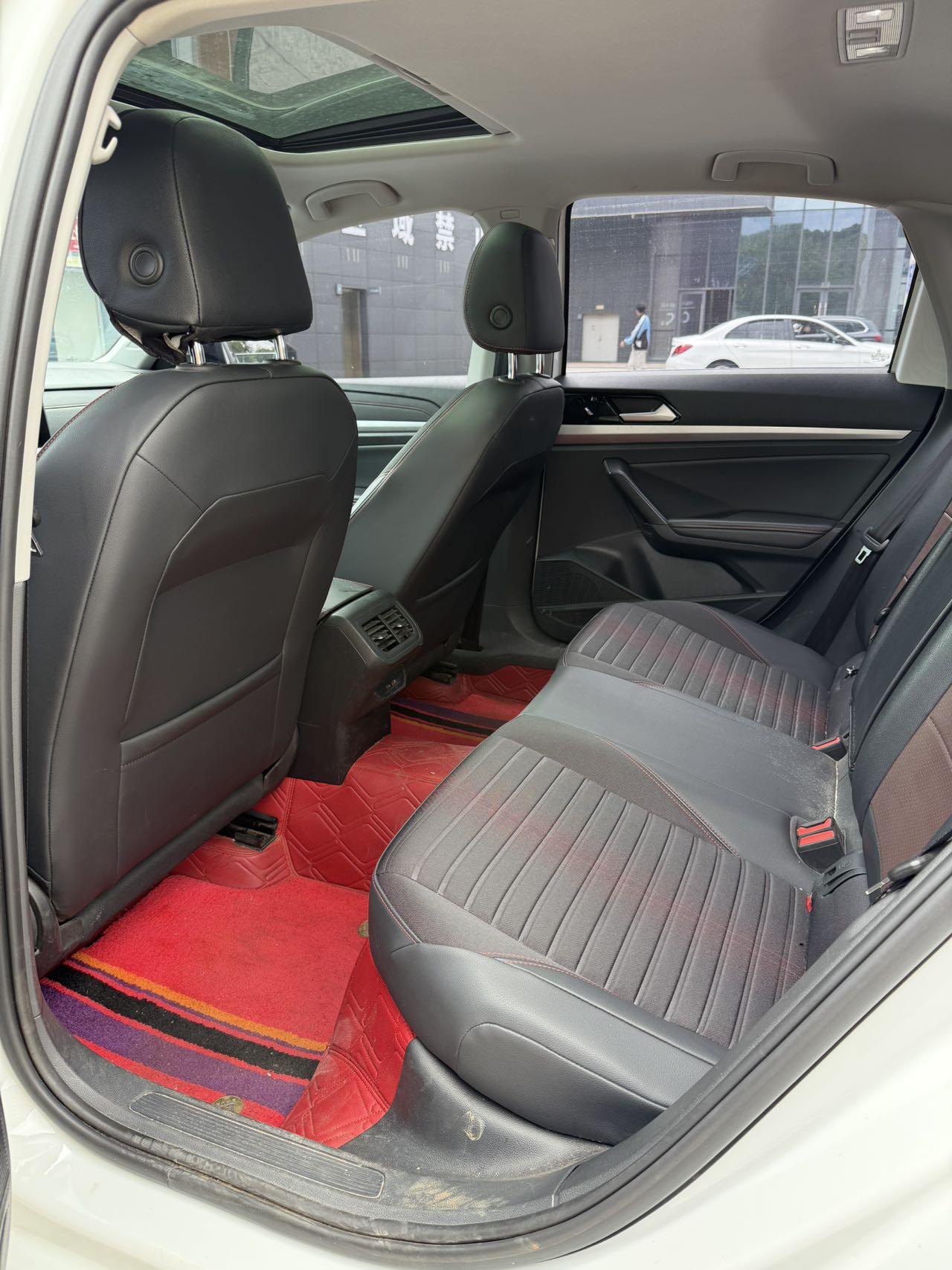 Volkswagen Lavida XR 2024 thumb 8