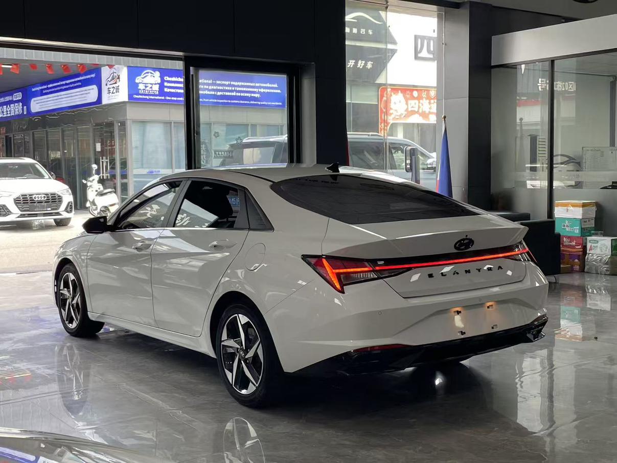 Hyundai Elantra 2022 thumb 2