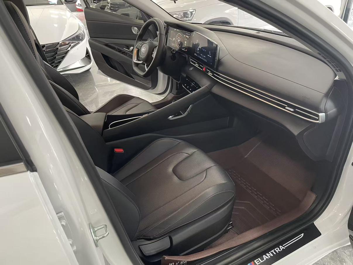 Hyundai Elantra 2022 thumb 5