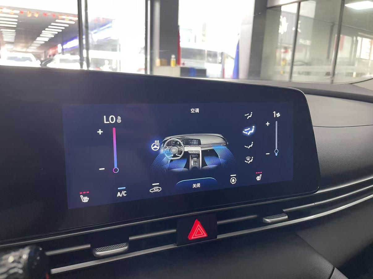 Hyundai Elantra 2022 thumb 7