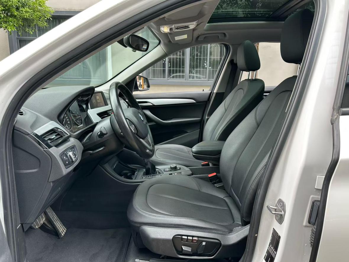 BMW X1 2016 thumb 5