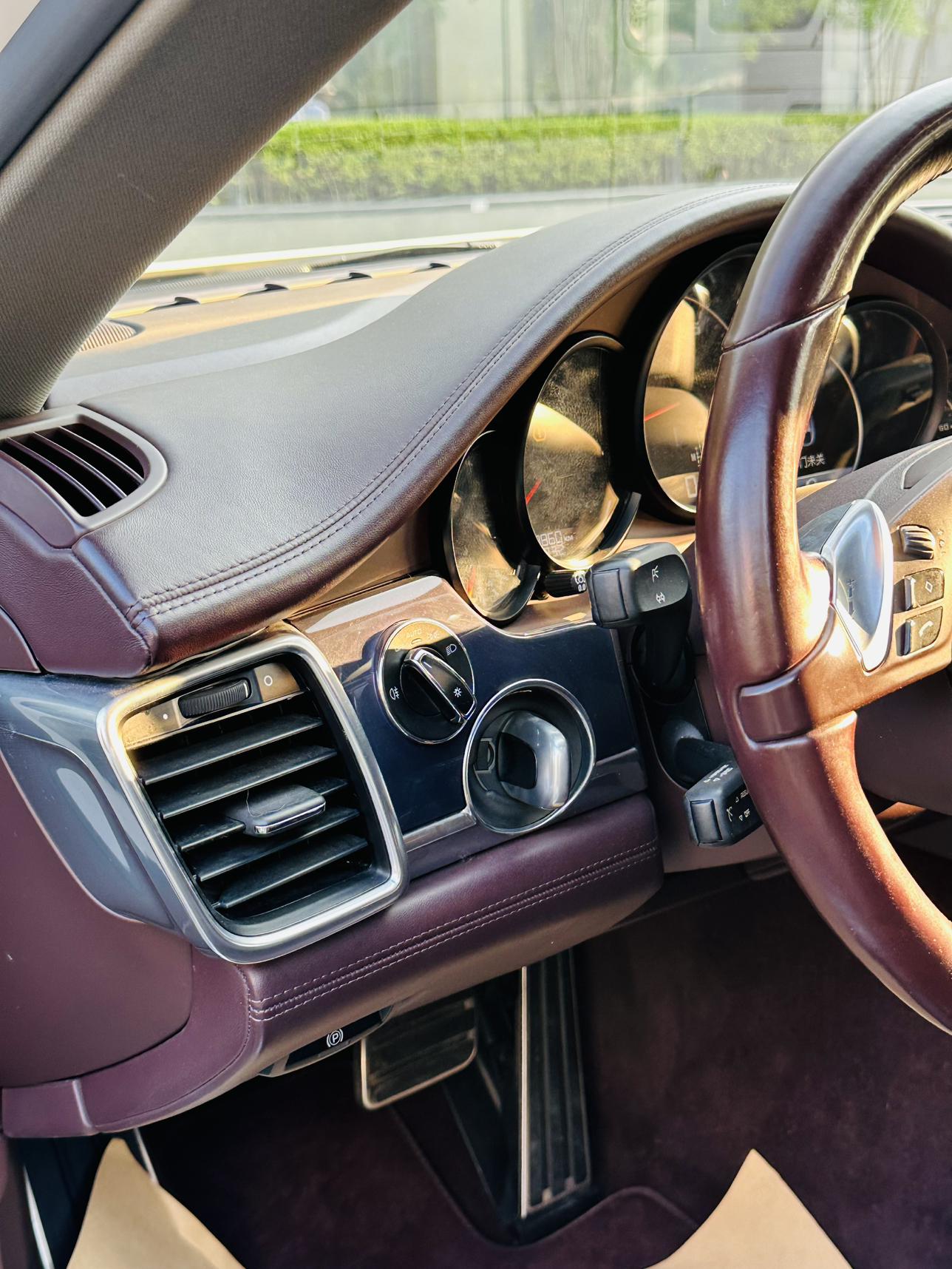 Porsche Panamera 2014 thumb 10