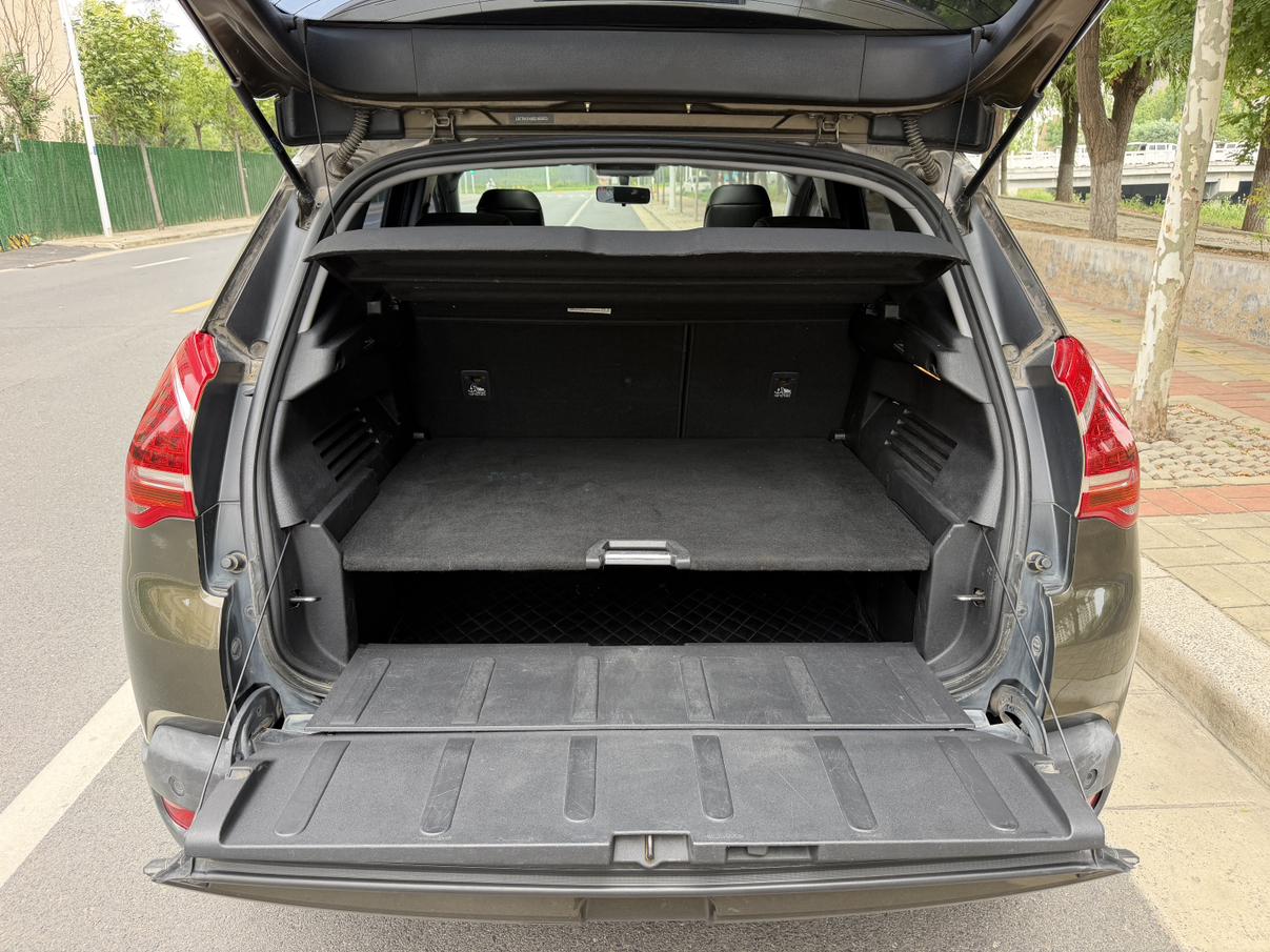 Peugeot 3008 2013 thumb 8