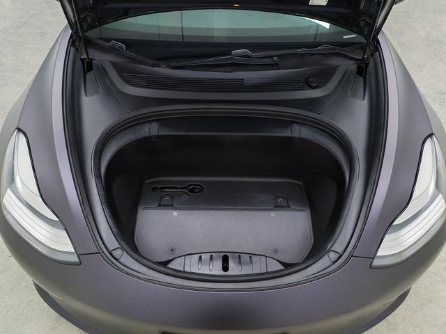 Tesla Model 3 2019 thumb 8