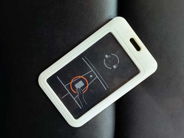 Tesla Model 3 2019 thumb 9