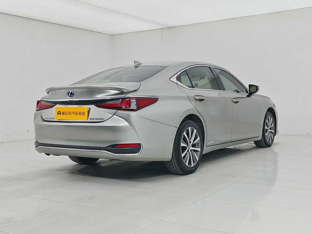 Lexus ES 2018 thumb 5