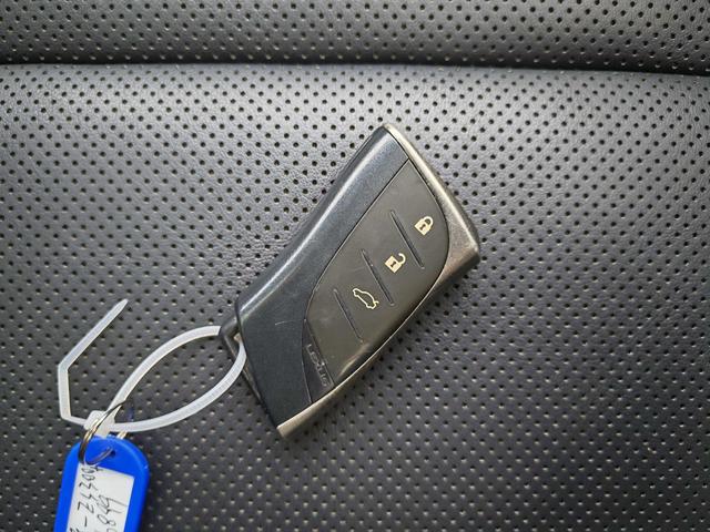 Lexus ES 2018 thumb 9