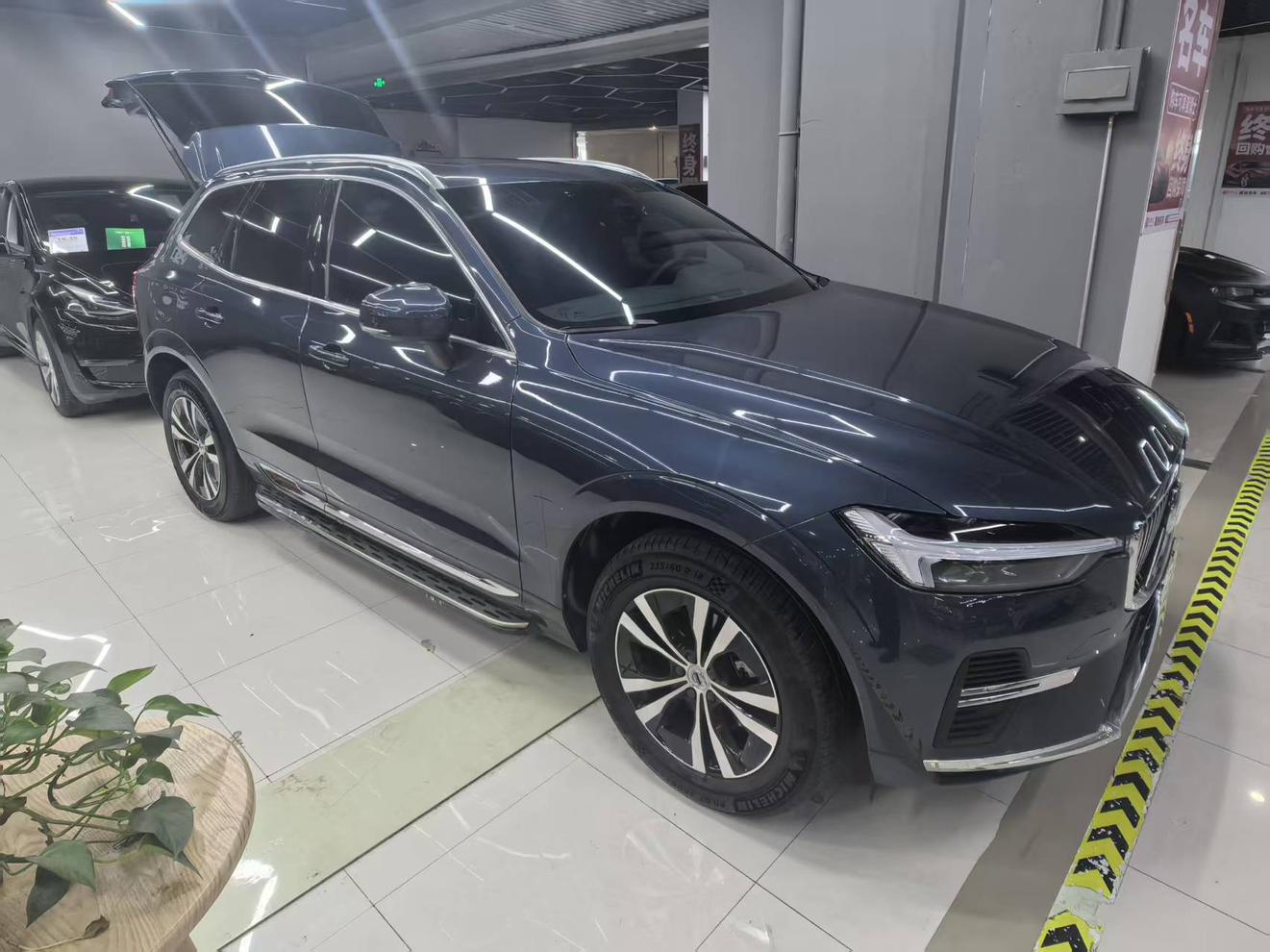 Volvo XC60 2023 thumb 4