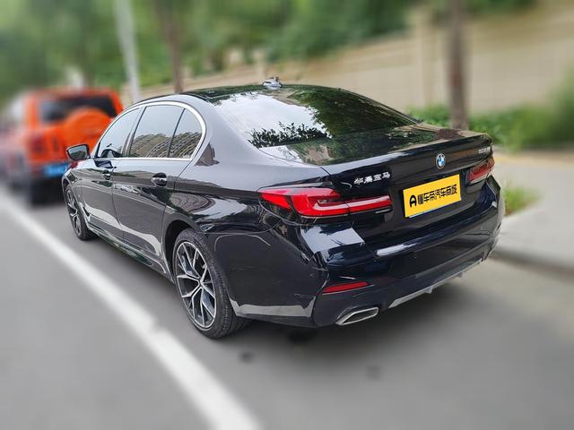 BMW 5 серии 2023 thumb 2