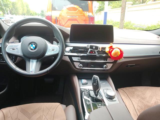 BMW 5 серии 2023 thumb 3