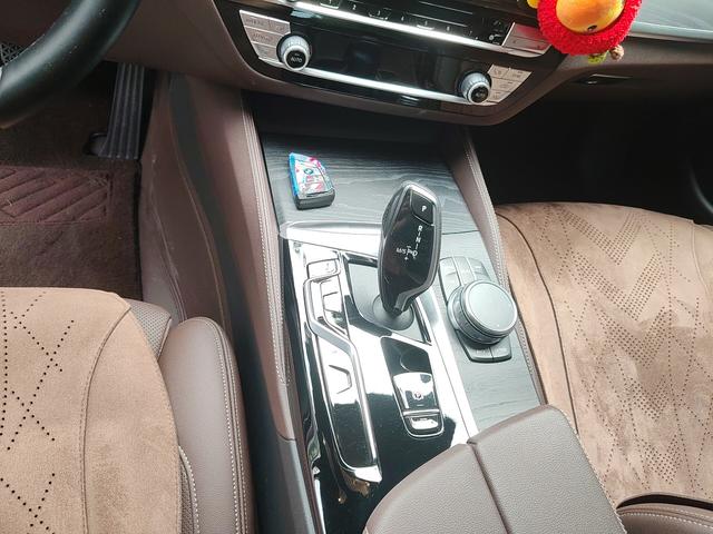 BMW 5 серии 2023 thumb 7