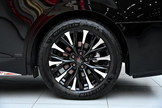 Toyota Vellfire 2023 thumb 7